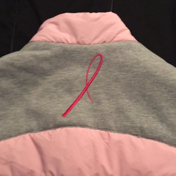 Women’s pink vest size small - Picture 3 of 3